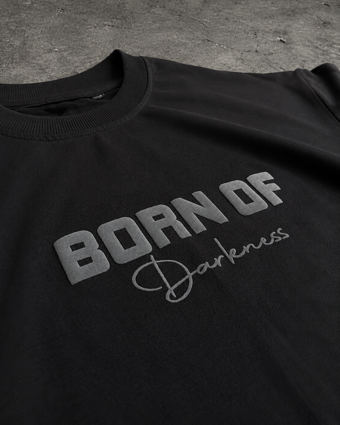 BLACK HORSE ON BLACK TEE